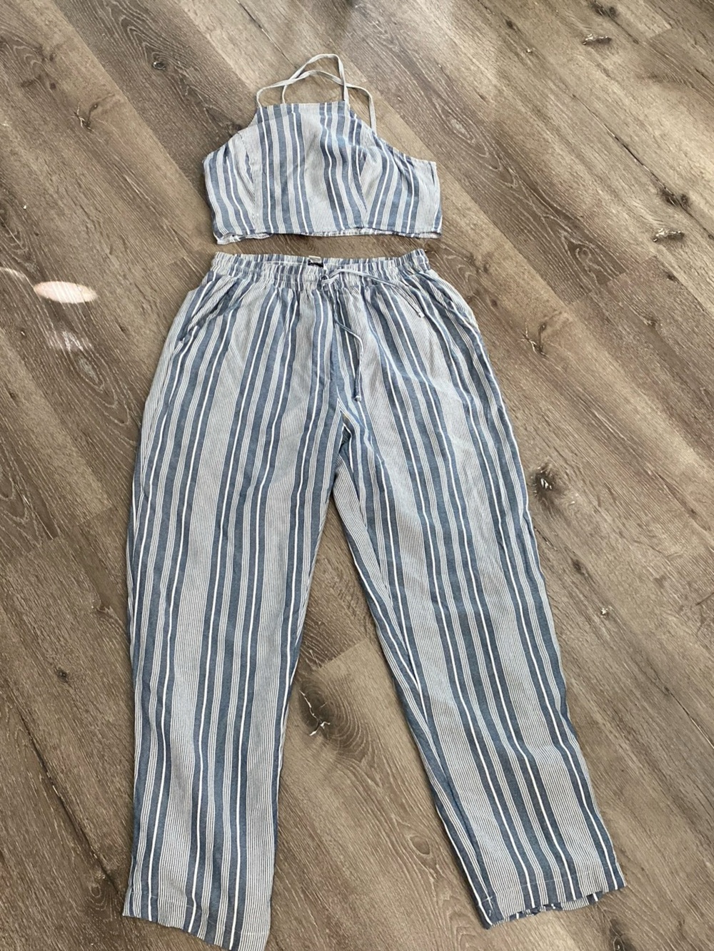 American Eagle Outfitters Blue and White Striped Wide-Leg Pants